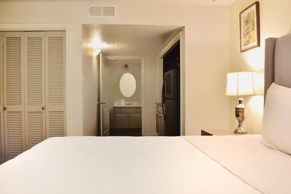 Montrose Pied-A-Terre Apartments Walking Distance To Museums Houston Exterior photo